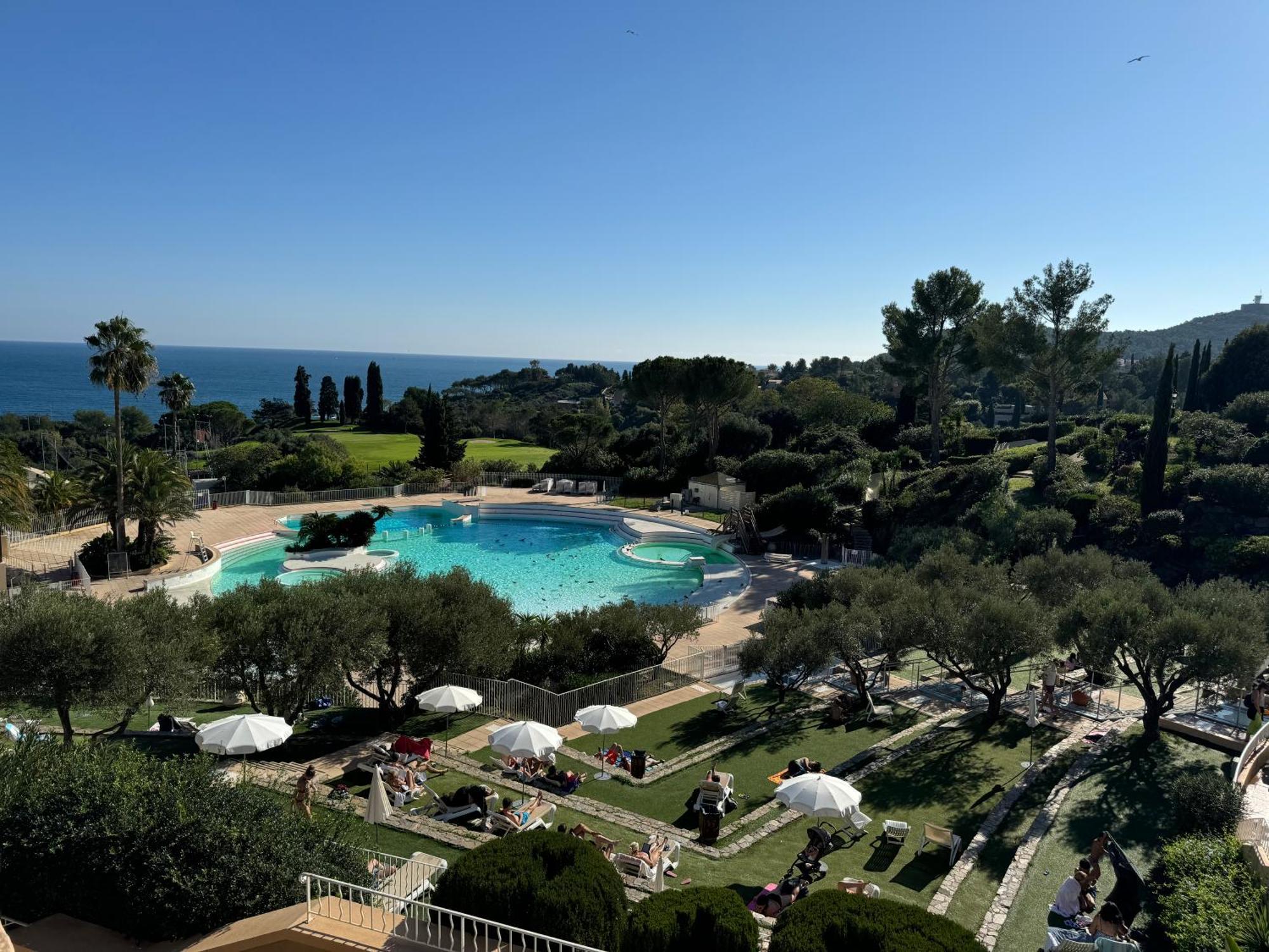 Vacances Cap Esterel Apartment - Agay Saint-Raphaël Exteriör bild